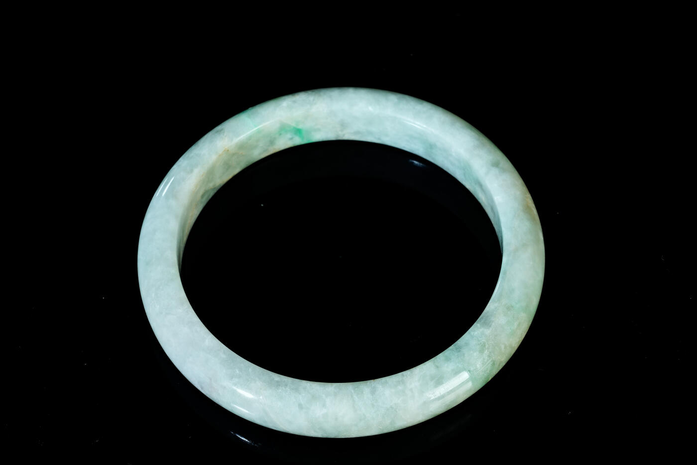 上海都达杂项专场五十八【全场包邮】  天然冰绿种翡翠（A货）手镯 附鉴定证书93-15