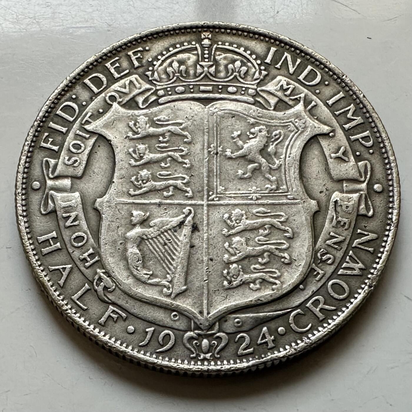 🌹外币初藏🌹🐯2026年第34场   每周二四六晚8️⃣点 接代拍 英国1924年乔治五世 半克朗银币 14.14g 32.3mm 50%银