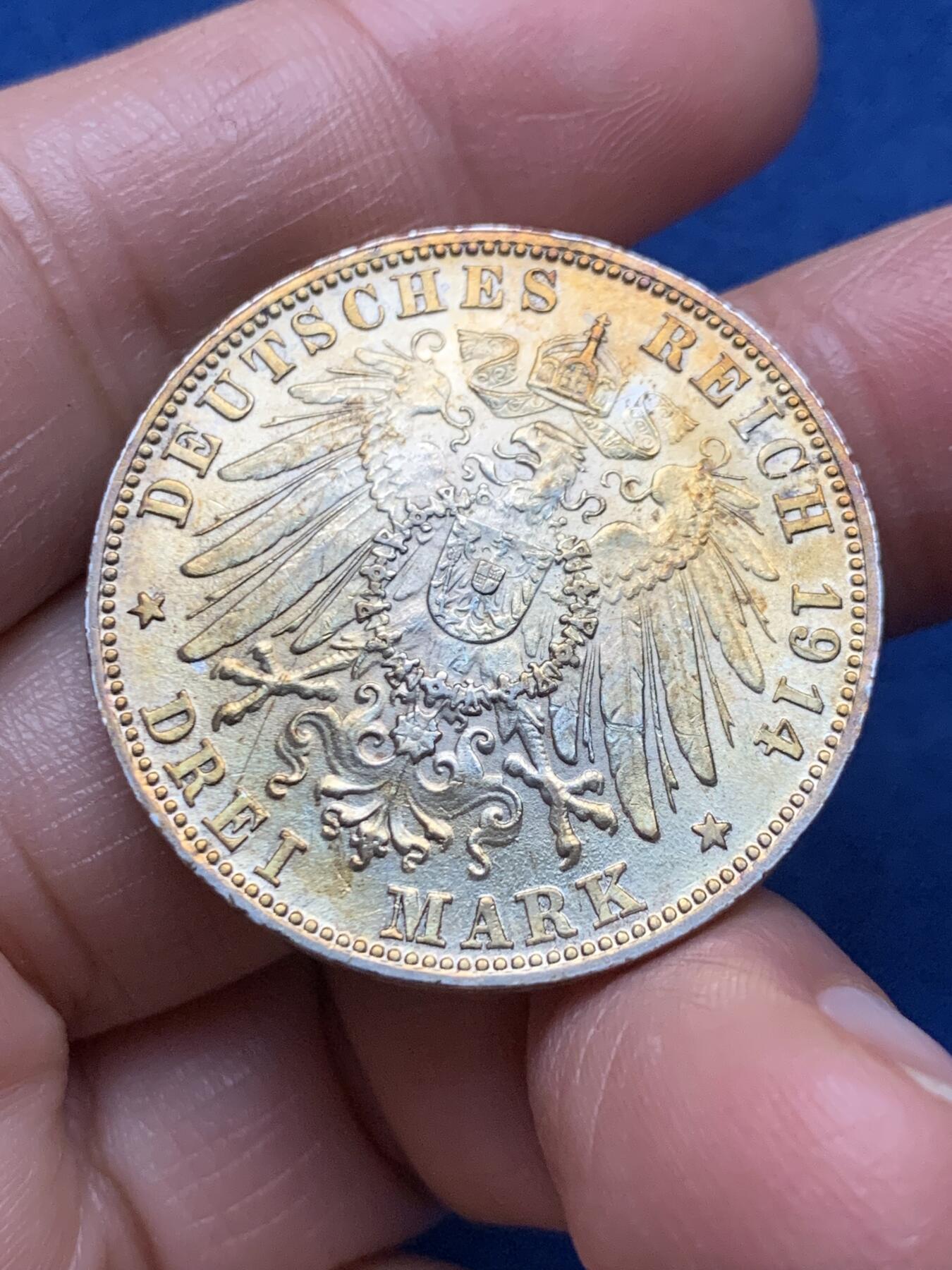 《竞宝斋》第473场 周日，周一 2场连拍 （全场包邮）欢迎送拍 德国 1914年 巴伐利亚路德维希三世 3马克 银币 好品淡彩转光