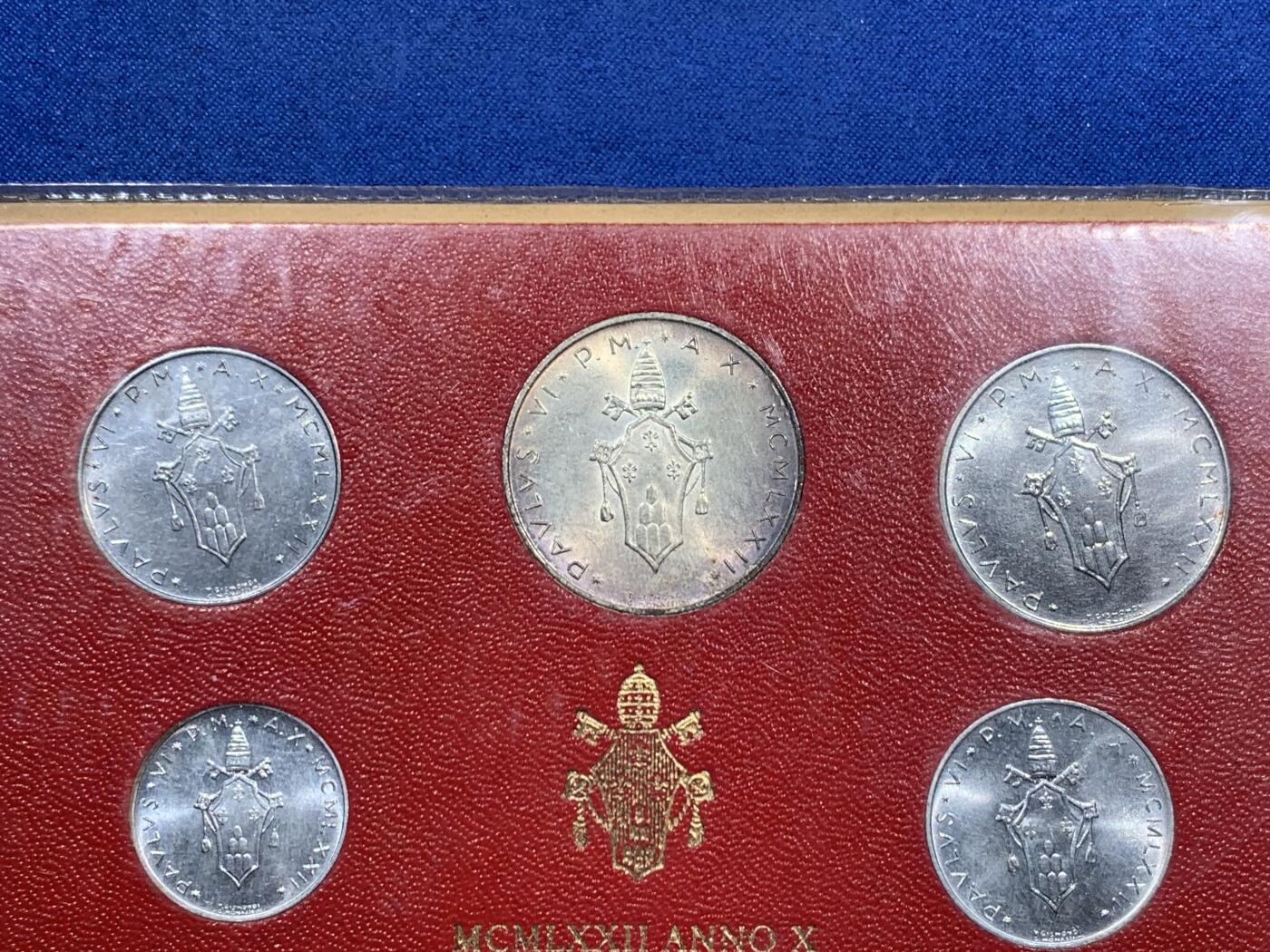 《竞宝斋》第473场 周日，周一 2场连拍 （全场包邮）欢迎送拍 梵蒂冈八枚装套币 带1枚500里拉银币