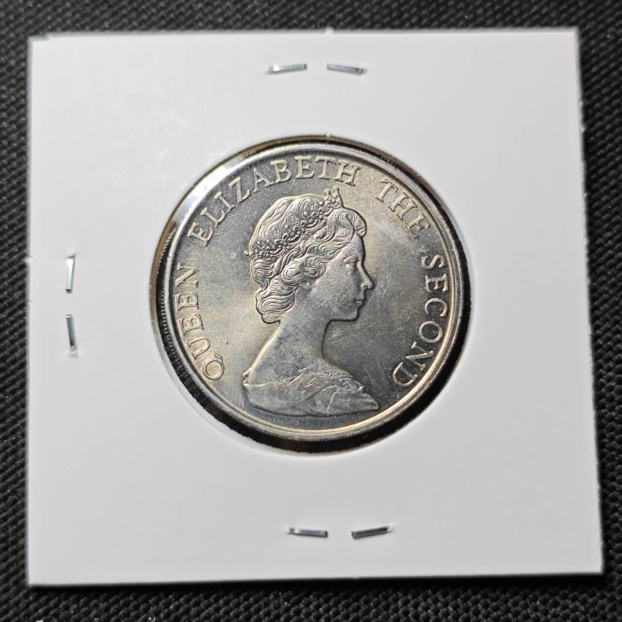 KK钱币收藏小铺   套币专场 2月预留时间 周末发货  1980香港女王5元 好品