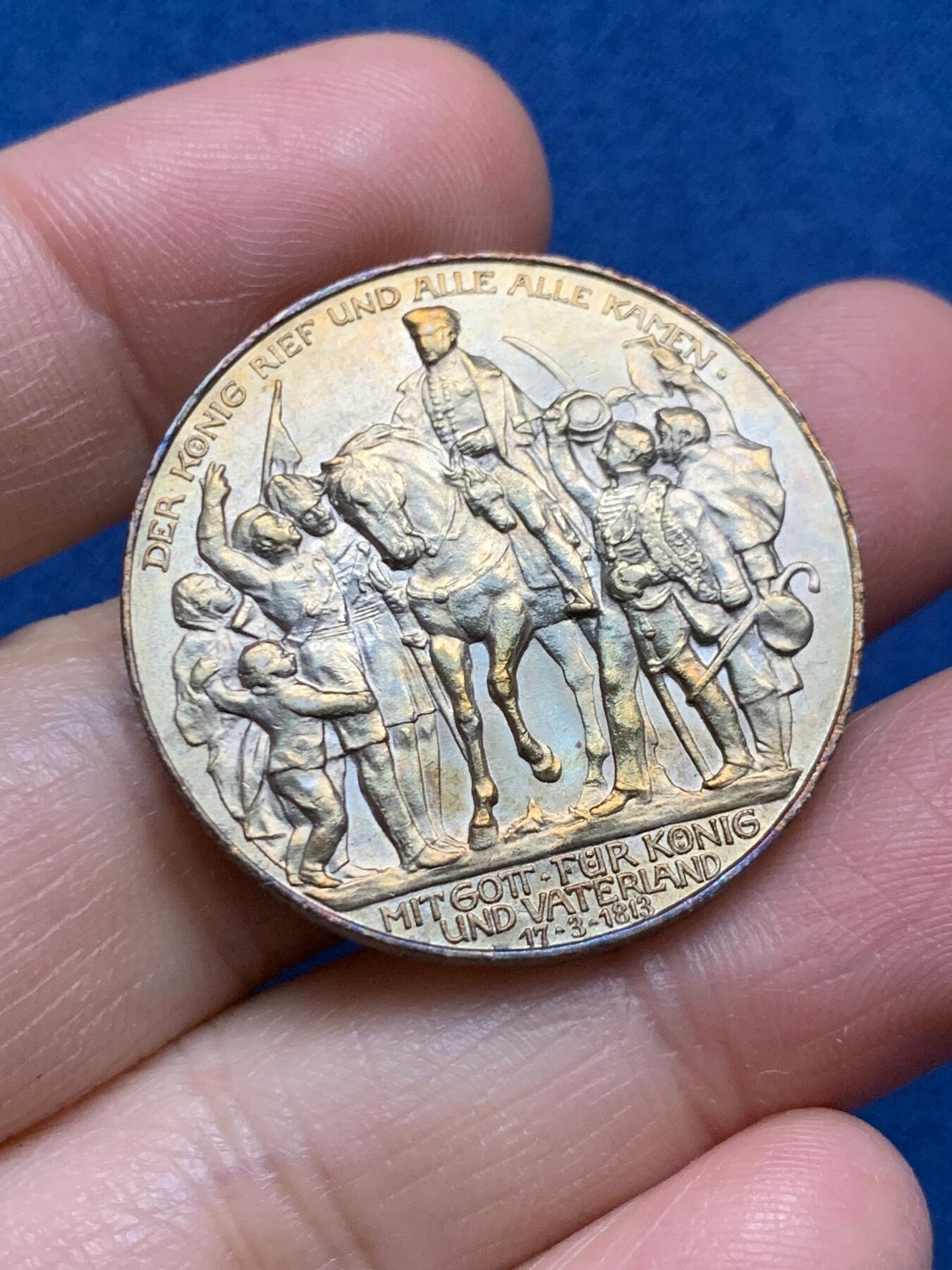 《竞宝斋》第473场 周日，周一 2场连拍 （全场包邮）欢迎送拍 德国 1913年 普鲁士战胜拿破仑纪念 3马克 银币 淡包浆光度好 近乎UNC状态