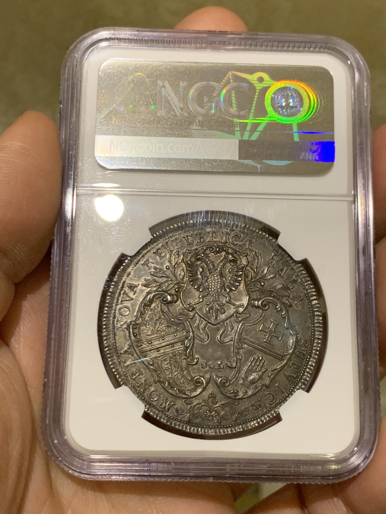 《竞宝斋》第473场 周日，周一 2场连拍 （全场包邮）欢迎送拍 NGC MS62 神圣罗马帝国 1746年 德国 哈尔自由市三盾徽大泰勒银币 发行量仅800枚 精细高浮雕神罗皇帝的弗朗西斯一世（玛利亚特蕾莎的丈夫）包浆深邃 高点保持的很好 感觉低评