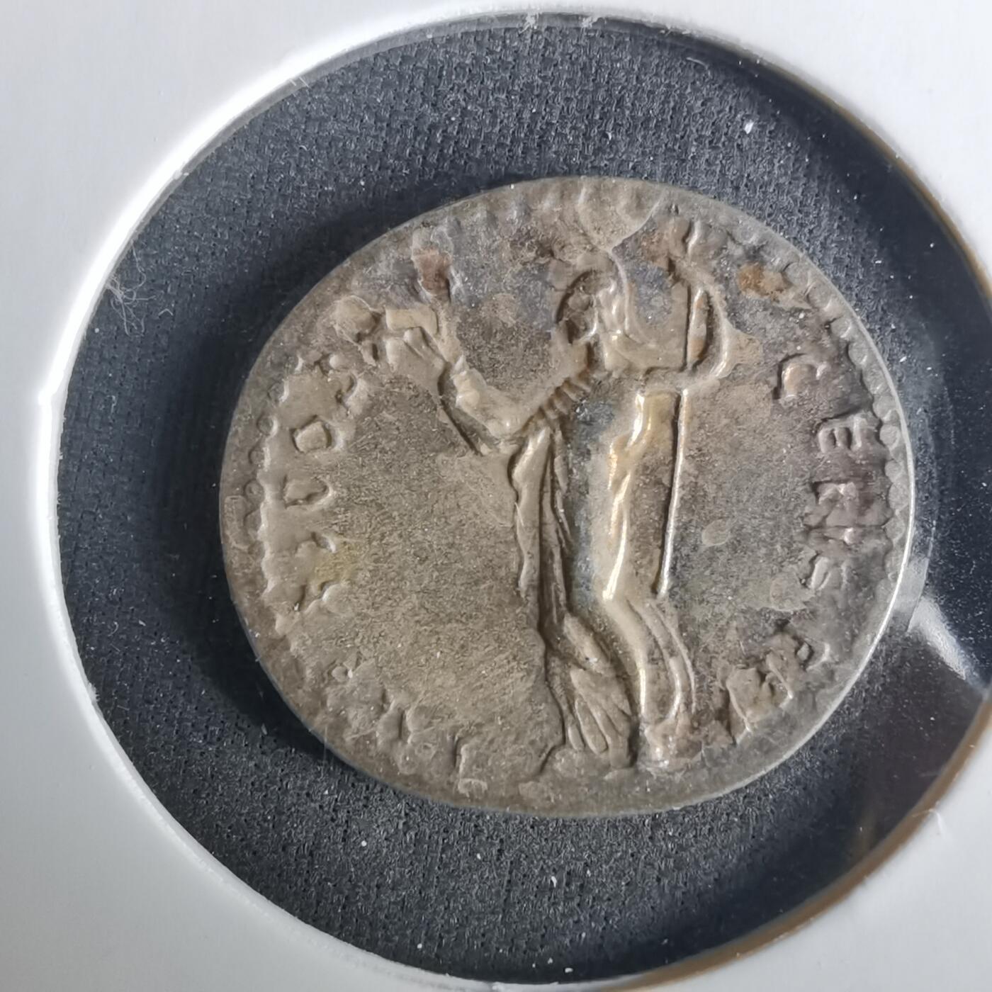 沼泽如烟--第1033场 币形纪念章