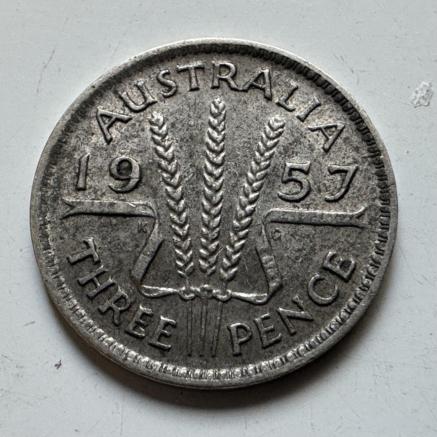 🌹外币初藏🌹🐯2026年第34场   每周二四六晚8️⃣点 接代拍 澳大利亚1957年 3便士银币 1.41g 16.0mm 50%银