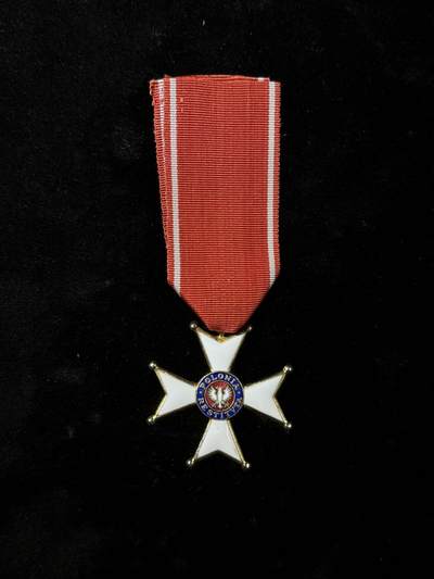 戎马世界章牌大赏，第112期 - 波兰复兴十字