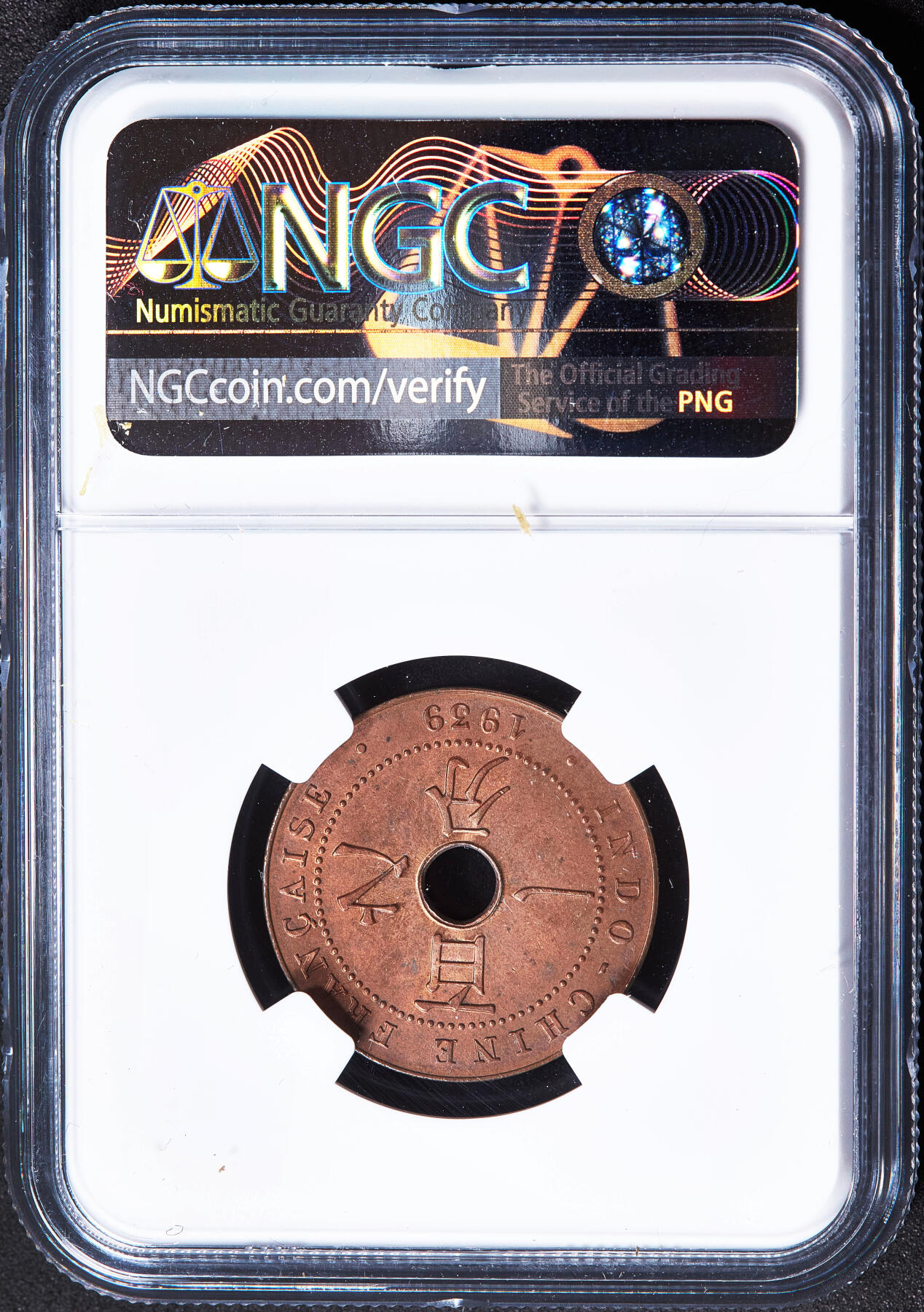 【俄甄集藏】2026年(050)04-01星期三 晚 19:30 全场包邮 法属印度支那1939年A版中孔百分之一（1分）铜币，NGC MS64RB，原铜光难得