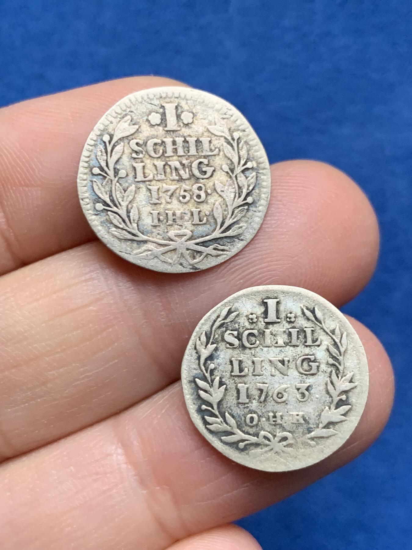 《竞宝斋》第473场 周日，周一 2场连拍 （全场包邮）欢迎送拍 两枚一组 德国1758年/1763年1先令银币