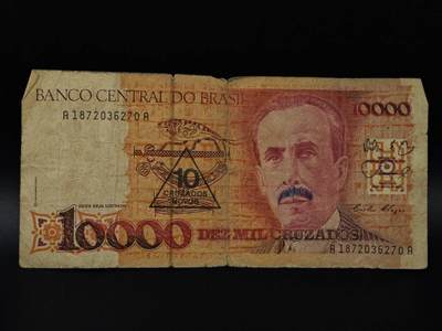  【淘币小摊】限时拍第八百八十四拍   纸币场    每周一统一发货 - 巴西10000克鲁塞罗纸币改10【有折】