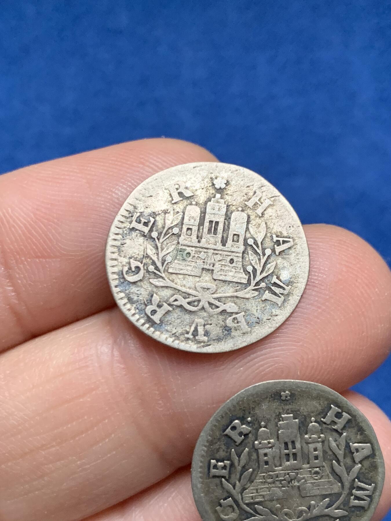 《竞宝斋》第473场 周日，周一 2场连拍 （全场包邮）欢迎送拍 两枚一组 德国1758年/1763年1先令银币