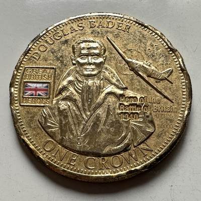 🌹外币初藏🌹🐯2026年第33场   每周二四六晚8️⃣点 接代拍 - 特里斯坦-达库尼亚 2010年  1克朗 英国王牌飞行员道格拉斯·巴德 镀金纪念币 限量版 独立编号7126