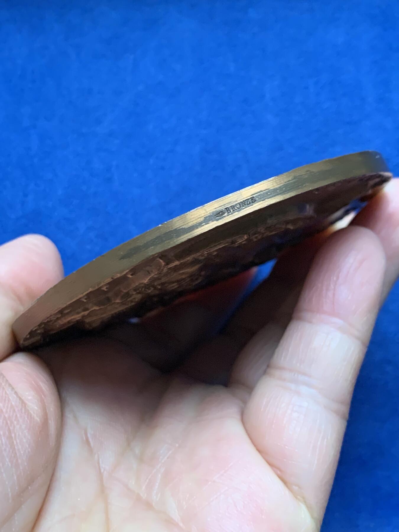 《竞宝斋》第473场 周日，周一 2场连拍 （全场包邮）欢迎送拍 法国大铜章 美食家 263.8克 85.5mm