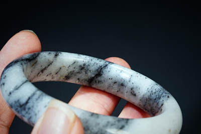 上海都达杂项专场五十八【全场包邮】  - 天然和田玉籽料墨玉手镯93-23