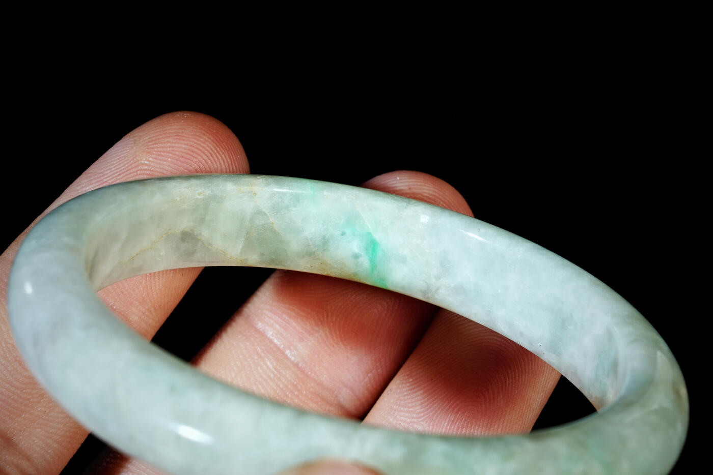 上海都达杂项专场五十八【全场包邮】  天然冰绿种翡翠（A货）手镯 附鉴定证书93-15