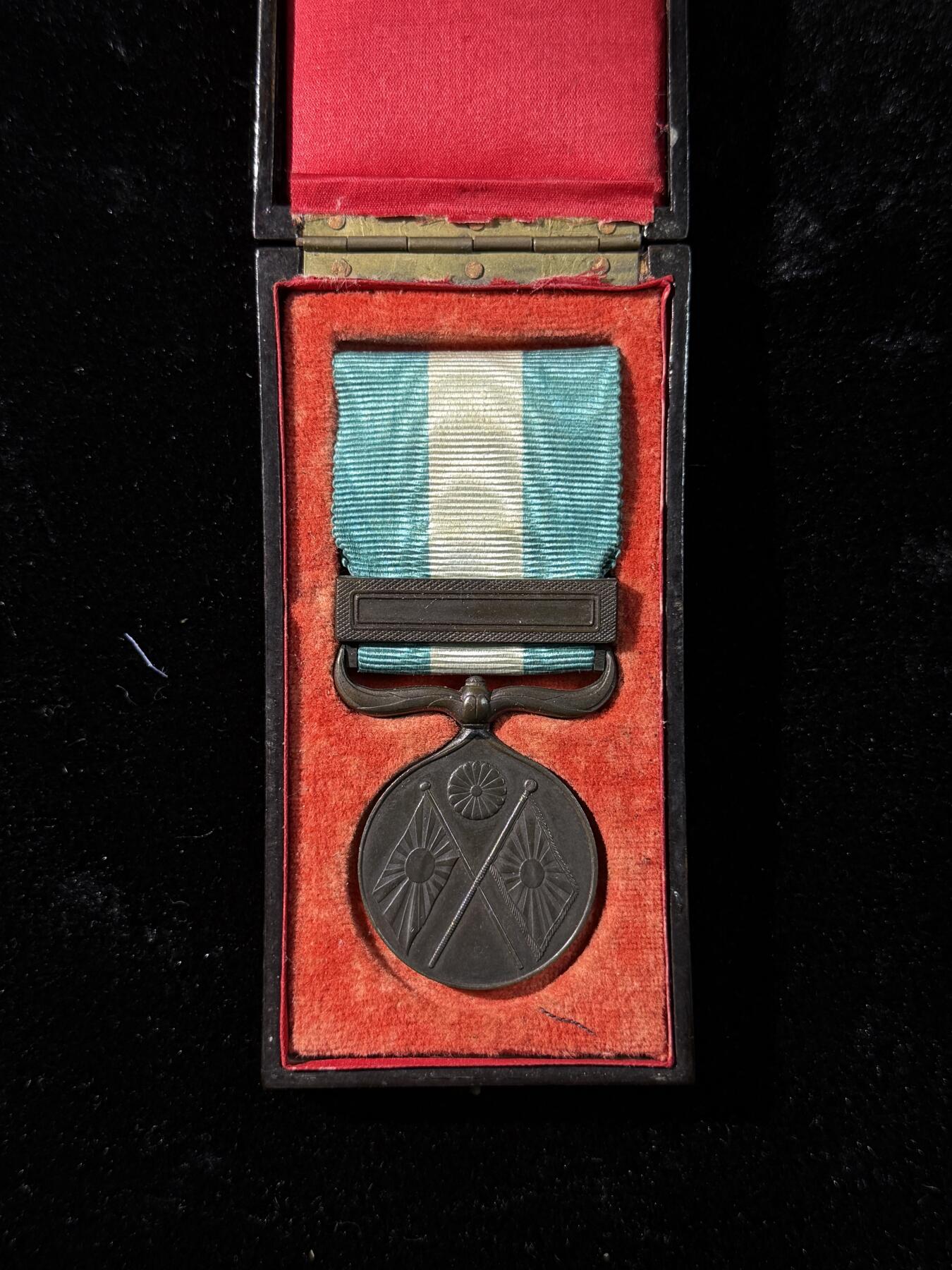 戎马世界章牌大赏，第112期 甲午战役从军记章