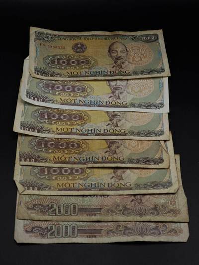  【淘币小摊】限时拍第八百八十四拍   纸币场    每周一统一发货 - 越南1000-2000盾纸币7张【有折】
