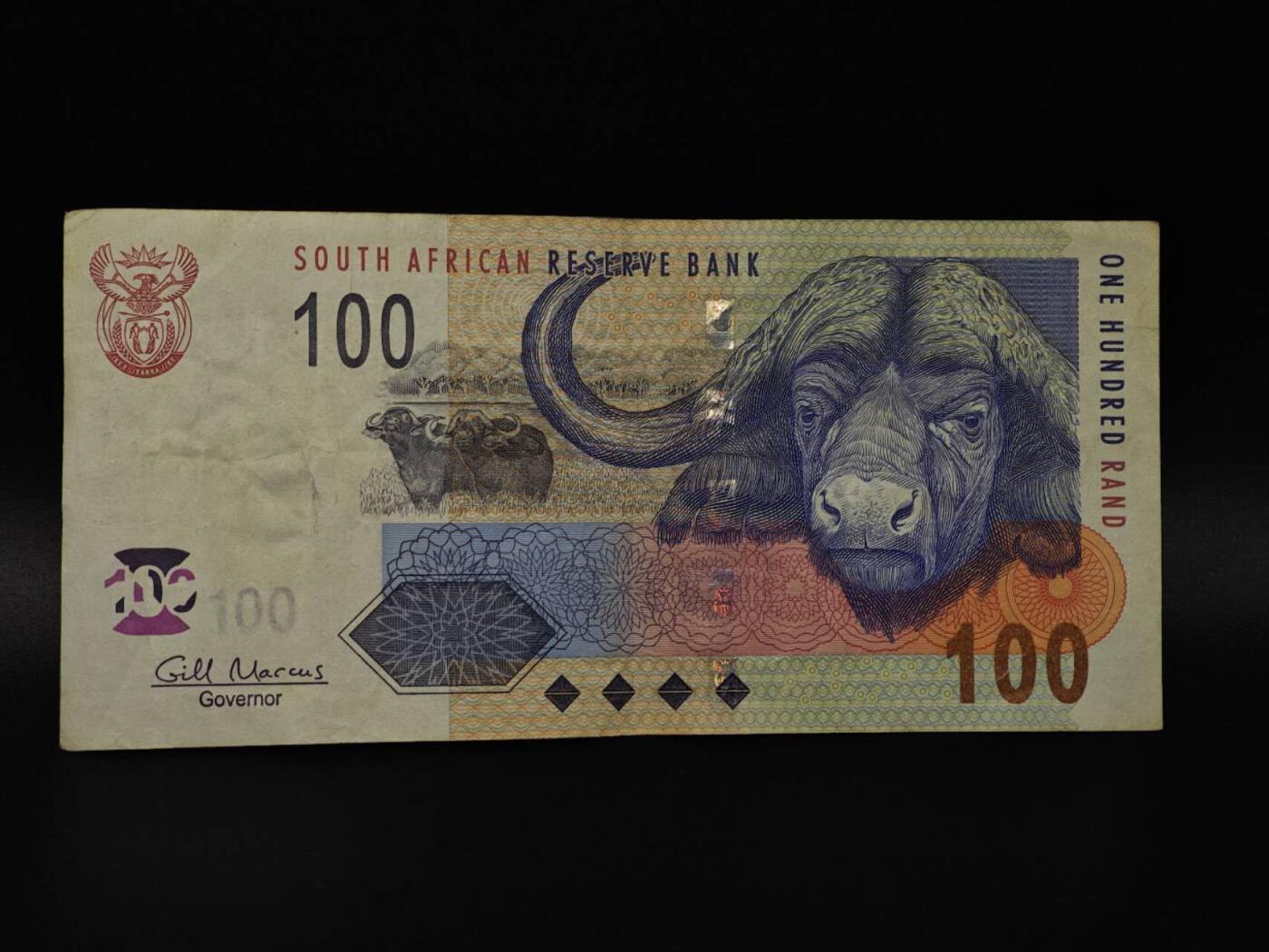  【淘币小摊】限时拍第八百八十四拍   纸币场    每周一统一发货 南非100兰德纸币【有折】