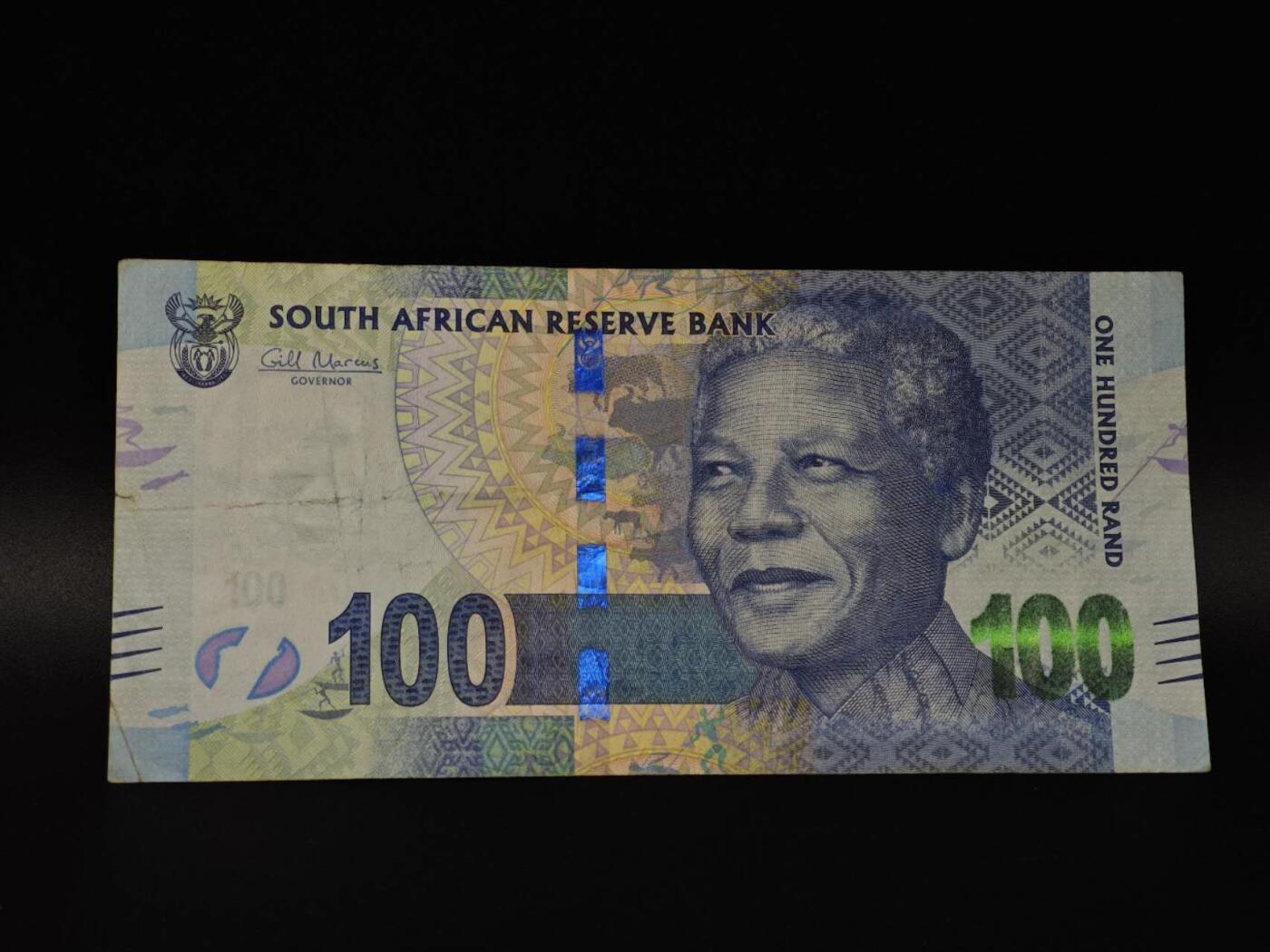  【淘币小摊】限时拍第八百八十四拍   纸币场    每周一统一发货 南非100兰德纸币【有折】