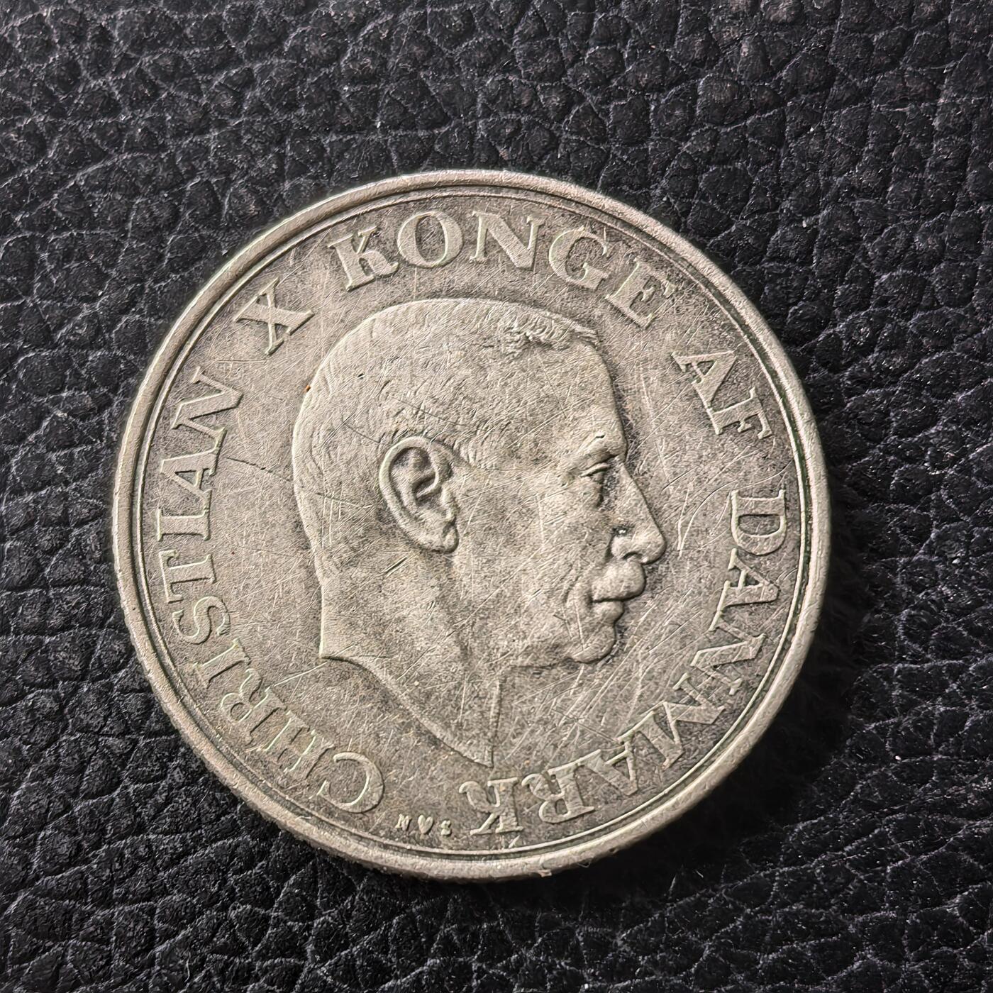 道一币馆币章第一百七十一场 丹麦1937年克里斯蒂安十世在位25周年2克朗银币  15g 800S