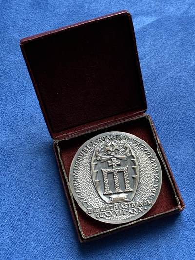 《竞宝斋》第473场 周日，周一 2场连拍 （全场包邮）欢迎送拍 - 1965年波兰耶德热尤夫国际历史学家大会铜章 59.6克 49.7mm 带盒