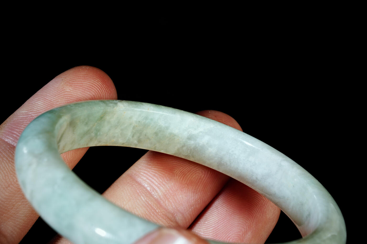 上海都达杂项专场五十八【全场包邮】  天然冰绿种翡翠（A货）手镯 附鉴定证书93-15