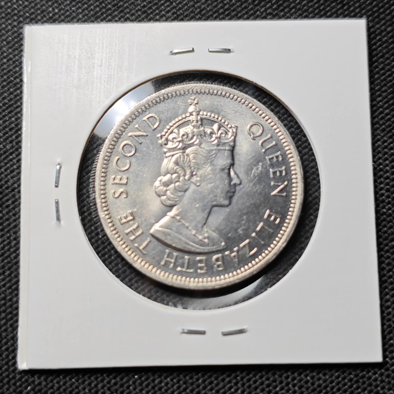 KK钱币收藏小铺   套币专场 2月预留时间 周末发货  1974香港高冠女王大一元 好品