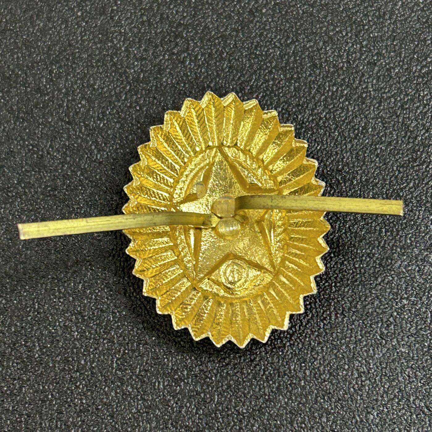 西秦中古拍卖第八十一期  苏联 苏军军官帽徽