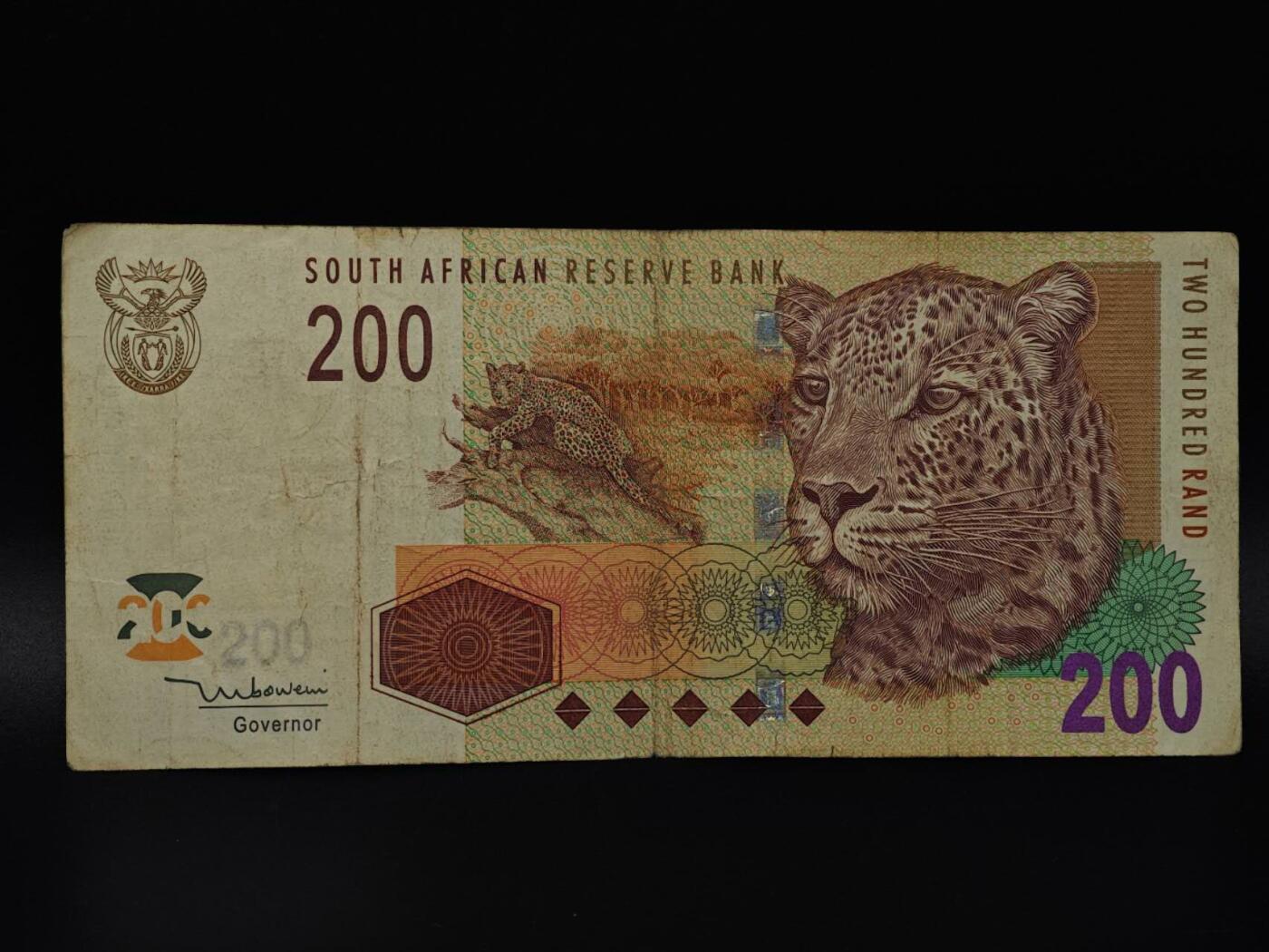  【淘币小摊】限时拍第八百八十四拍   纸币场    每周一统一发货 南非200兰德纸币【有折】