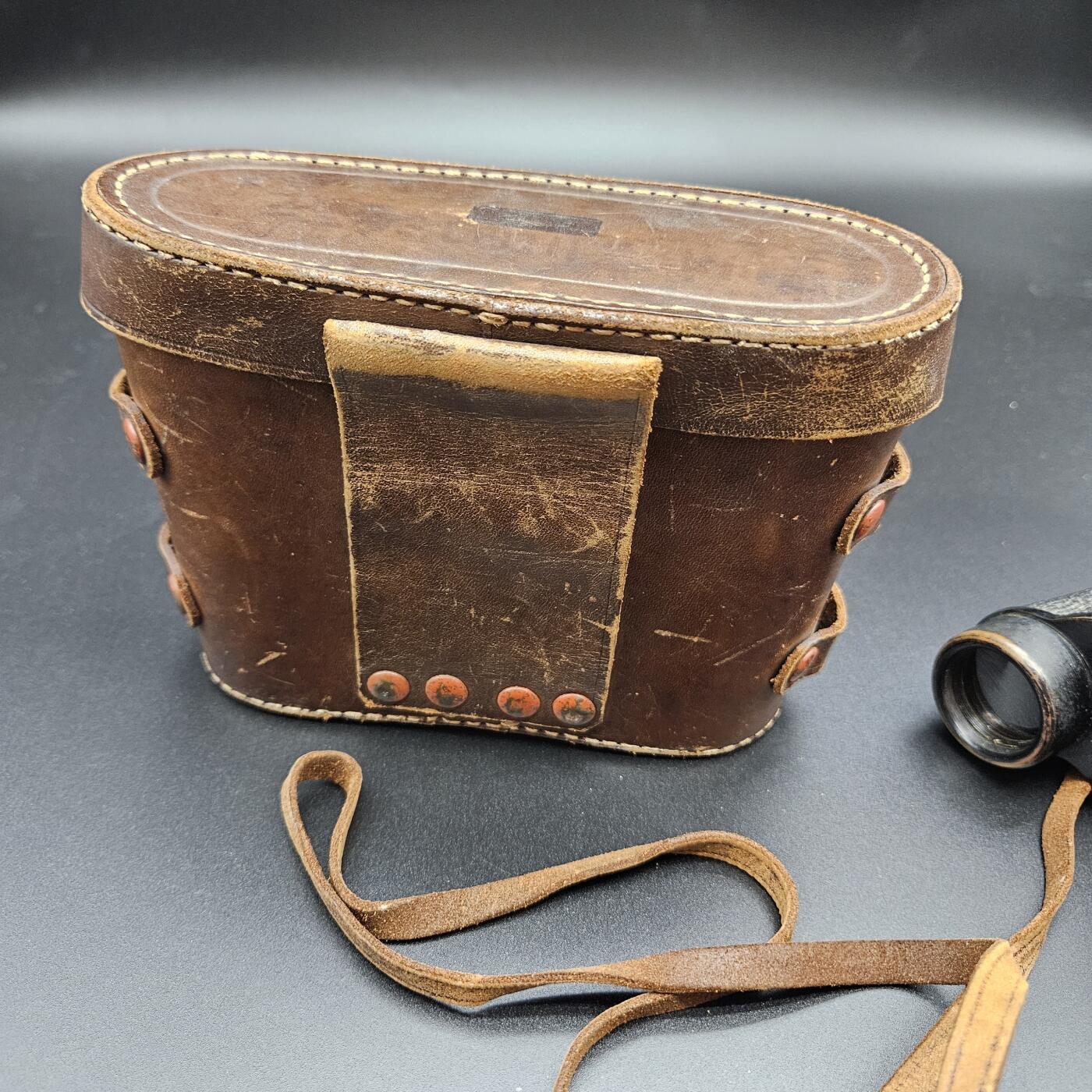 0元起拍勋章 第341期 咸鱼国勋章拍卖专场 3月25日（周三）下午6：00开始 日本战时小队长中队长望远镜带盒 可使用功能正常