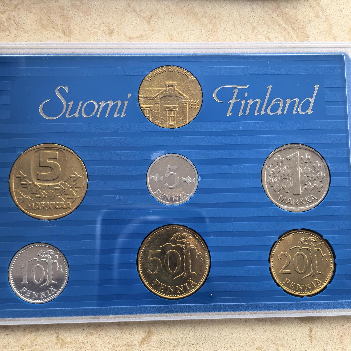 道一币馆币章第一百七十场 原包装带证书 芬兰1990年清年套币6枚+纪念章
