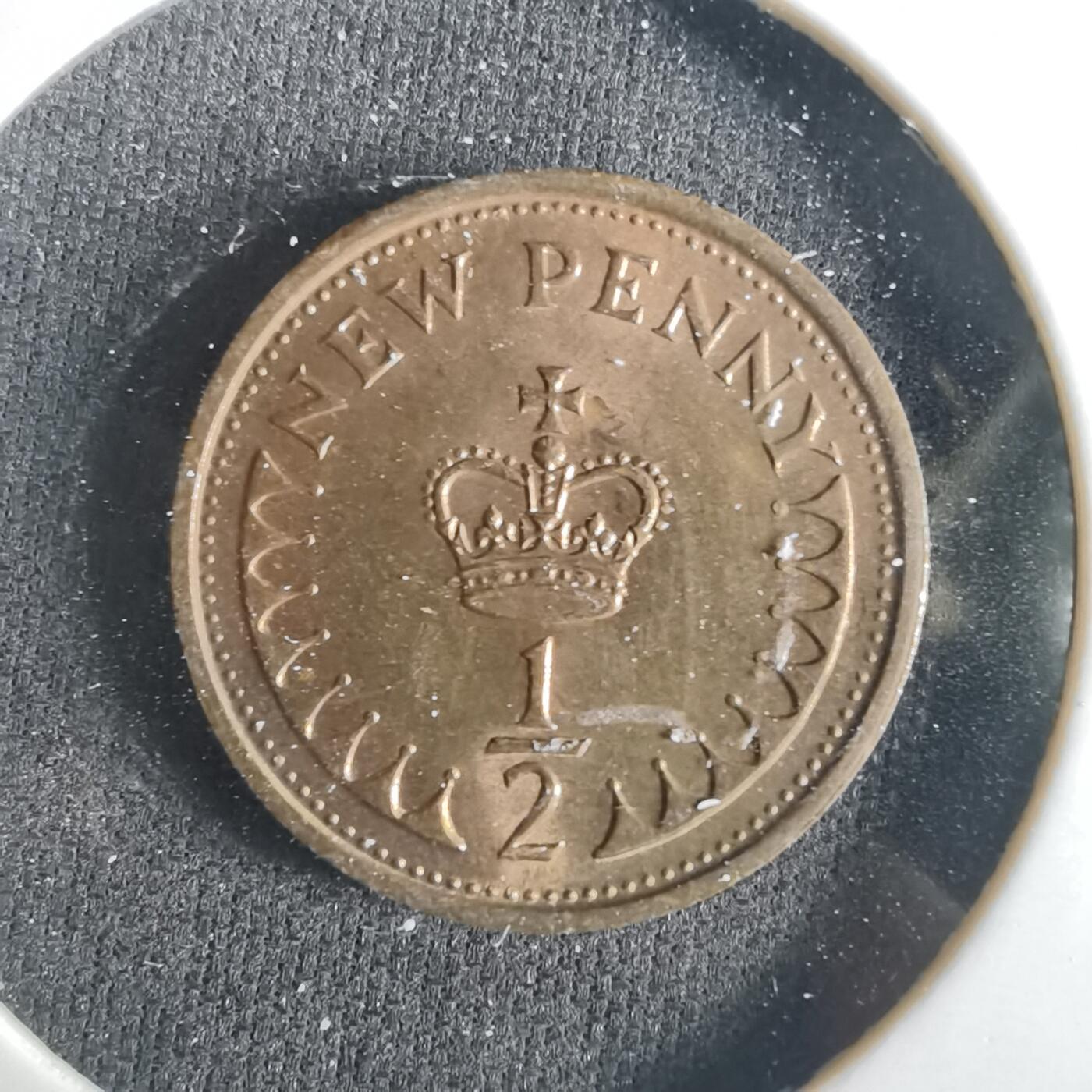 沼泽如烟--第1033场 英国1976年半便士