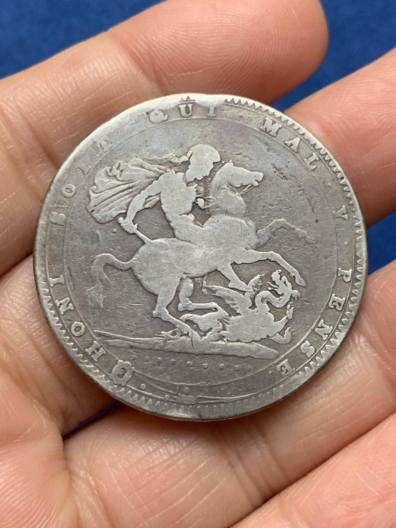 《竞宝斋》第473场 周日，周一 2场连拍 （全场包邮）欢迎送拍 英国 1820年 乔治三世 马剑 银币，200多年前的高银银币，手感一流，27.43克，925银