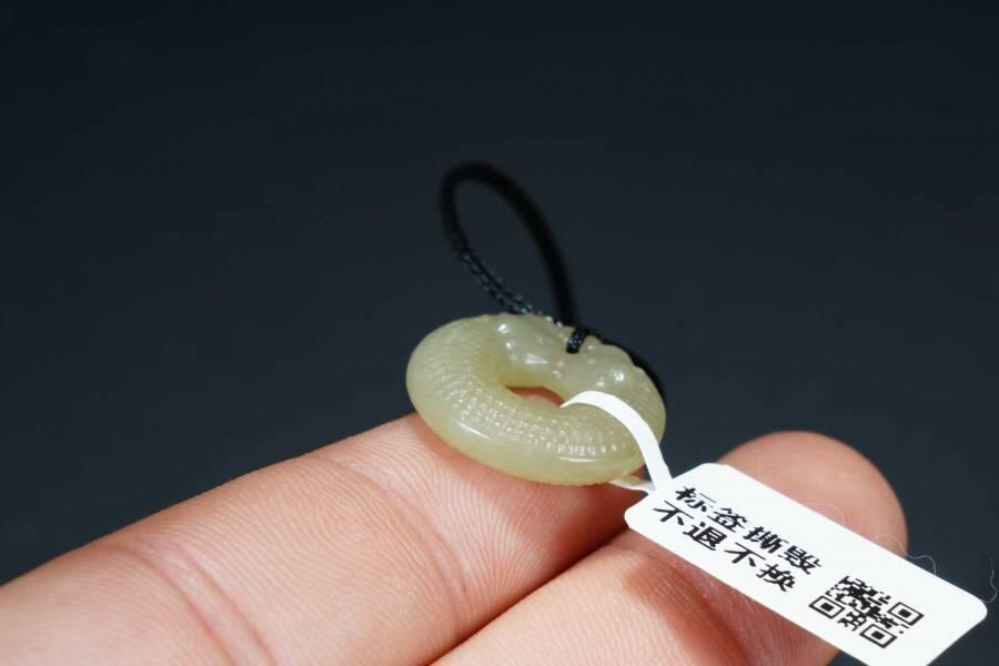 上海都达杂项专场五十八【全场包邮】  天然和田玉双龙时来运转挂件 附鉴定证书93-217