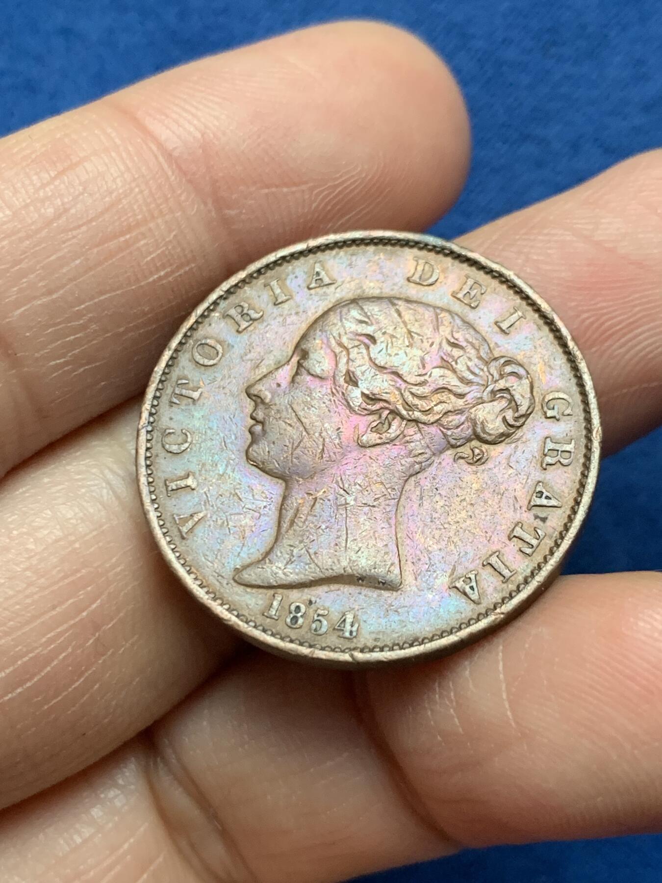 《竞宝斋》第473场 周日，周一 2场连拍 （全场包邮）欢迎送拍 英国1854年维多利亚女王1/2便士铜币