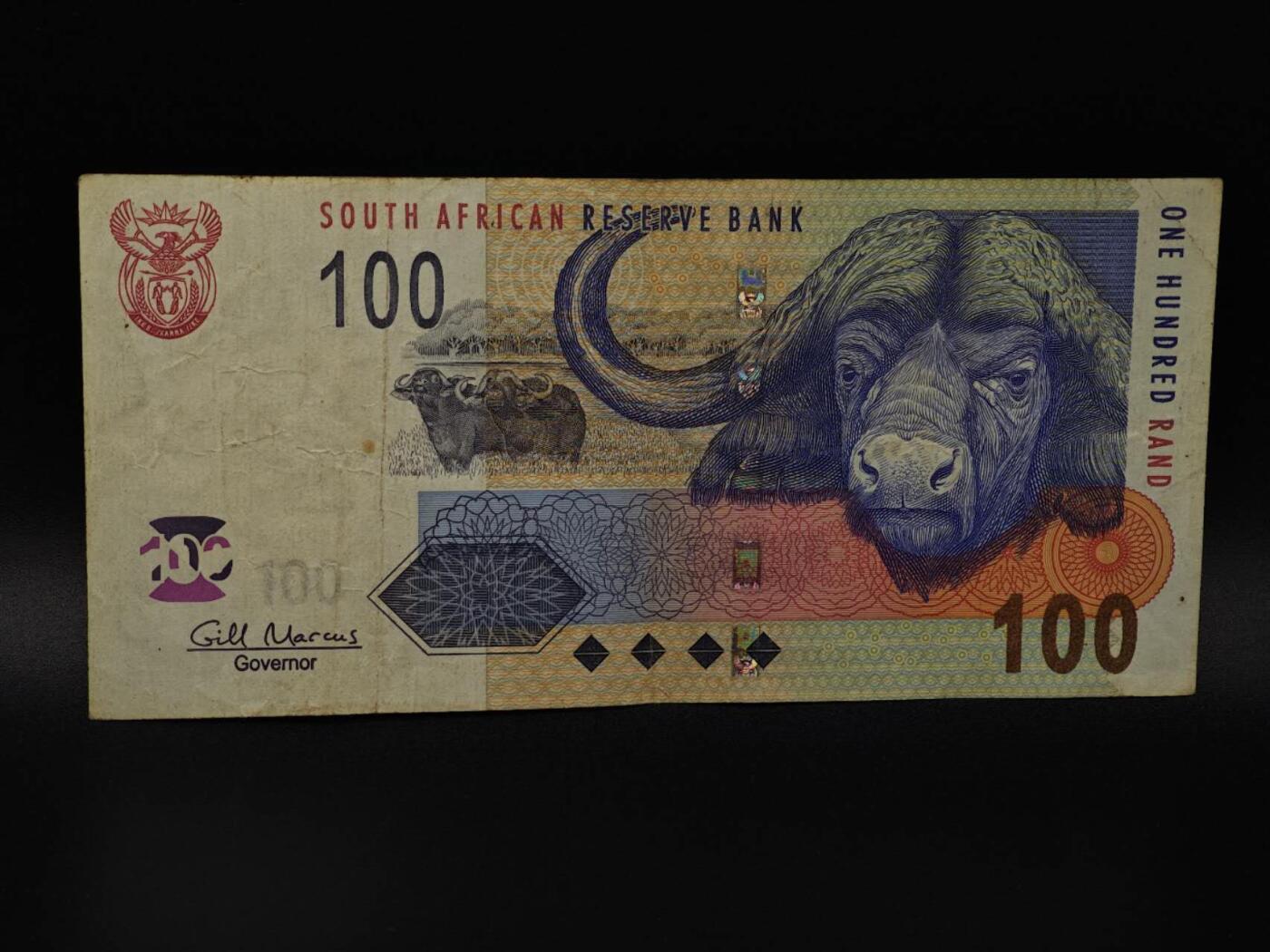  【淘币小摊】限时拍第八百八十四拍   纸币场    每周一统一发货 南非100兰德纸币【有折】