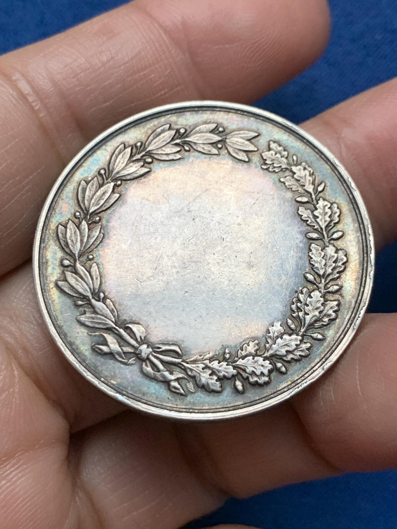 《竞宝斋》第473场 周日，周一 2场连拍 （全场包邮）欢迎送拍 法国里昂城徽纪念银章，ARGENT950边铭，19.6克，36.2mm