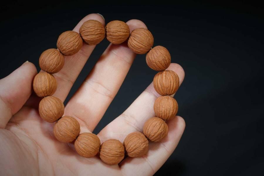 上海都达杂项专场五十八【全场包邮】   猴头凤羽核桃手串93-225