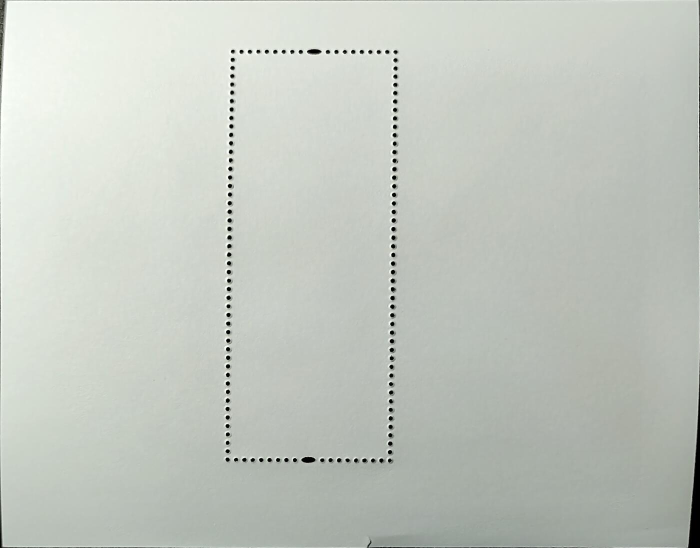 ↓君缘收藏768期☞钱币邮品↓无佣金、可寄存、满30元包邮  中国邮票，2010-3中国2010年上海世博会特种邮票小型张，有2枚随机发一枚，第一枚下方有一点小开裂