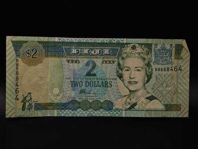  【淘币小摊】限时拍第八百八十四拍   纸币场    每周一统一发货 - 斐济2元纸币【有折】