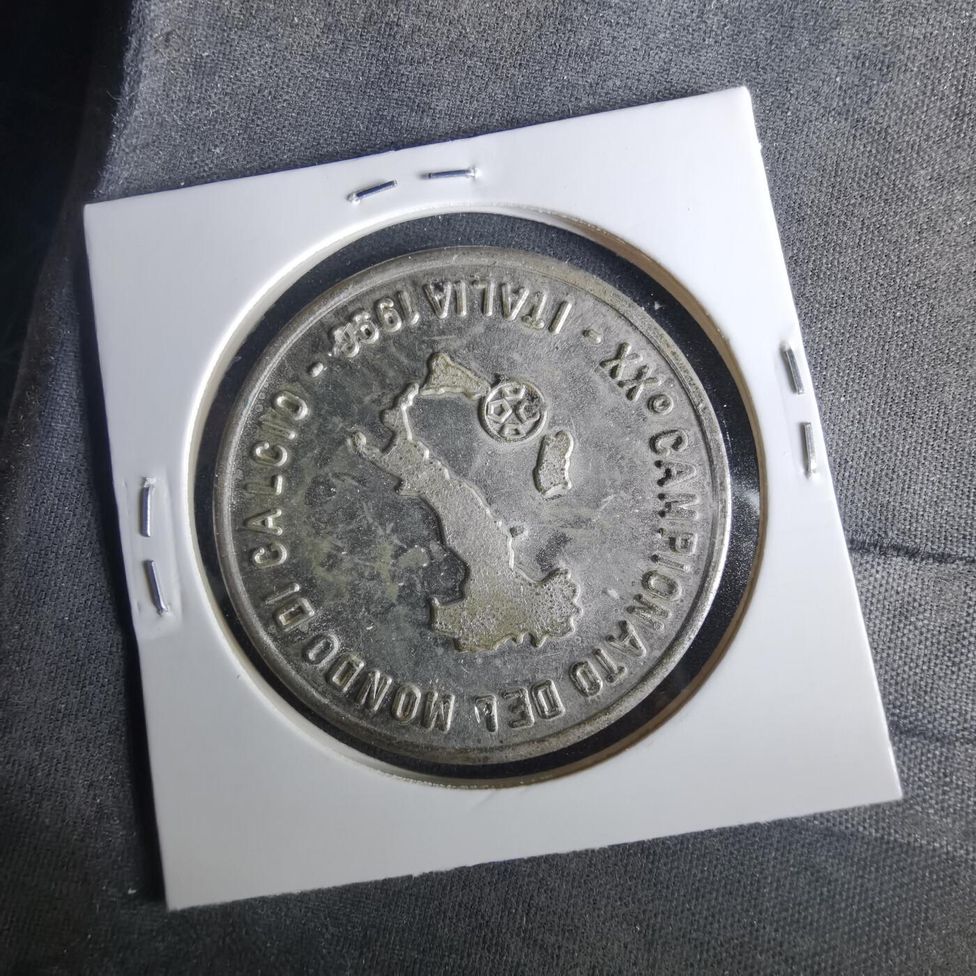 沼泽如烟--第1033场 纪念章