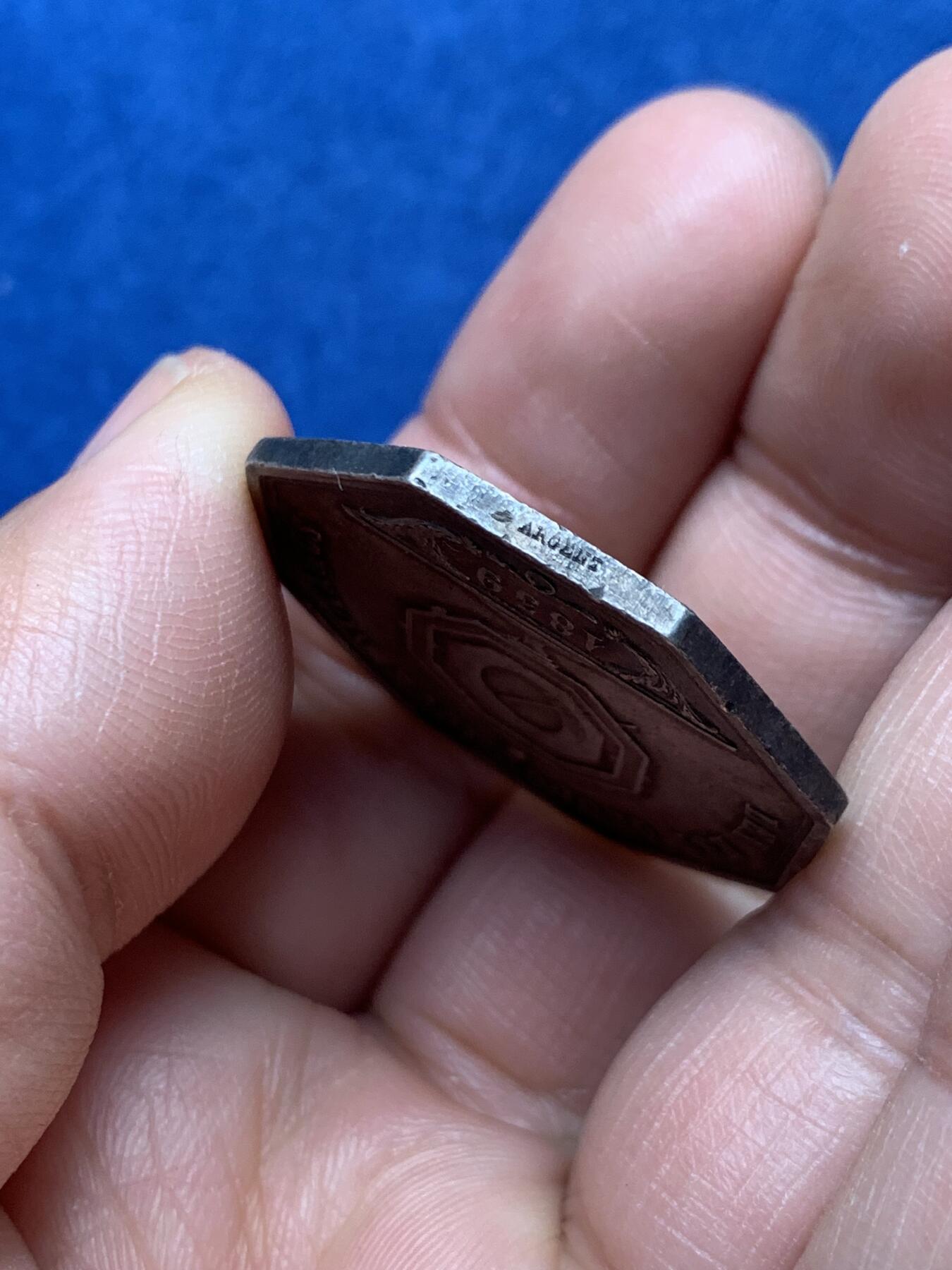 《竞宝斋》第474场 周日，周一 2场连拍 （全场包邮）欢迎送拍 法国1839年里昂公证人协会八角银质代币，船首ARGENT，14.4克，32.4mm