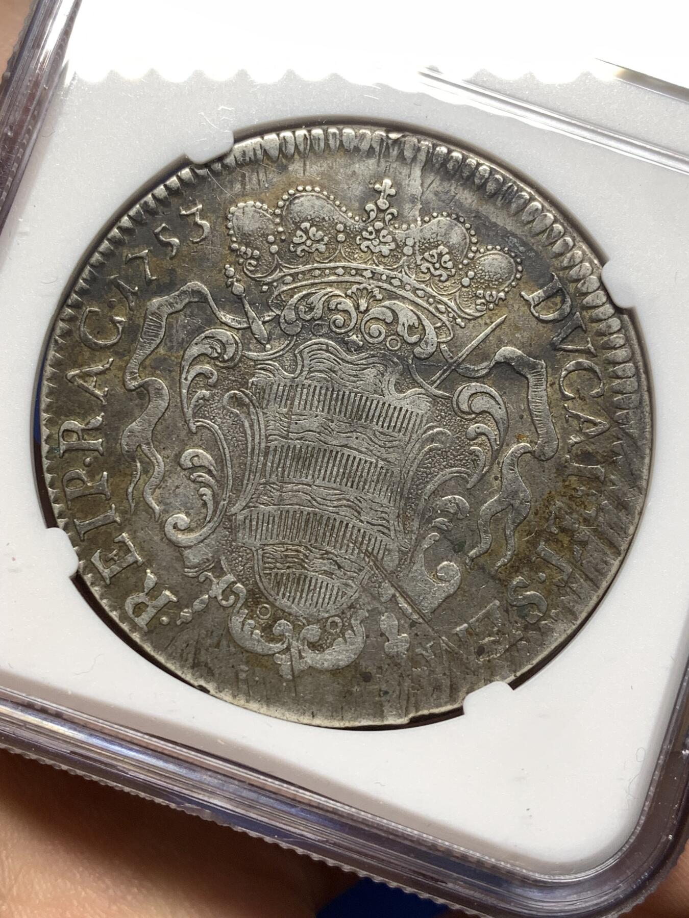 《竞宝斋》第474场 周日，周一 2场连拍 （全场包邮）欢迎送拍 NGC XFD 拉古萨共和国 1753年 1泰勒银币 少见头像