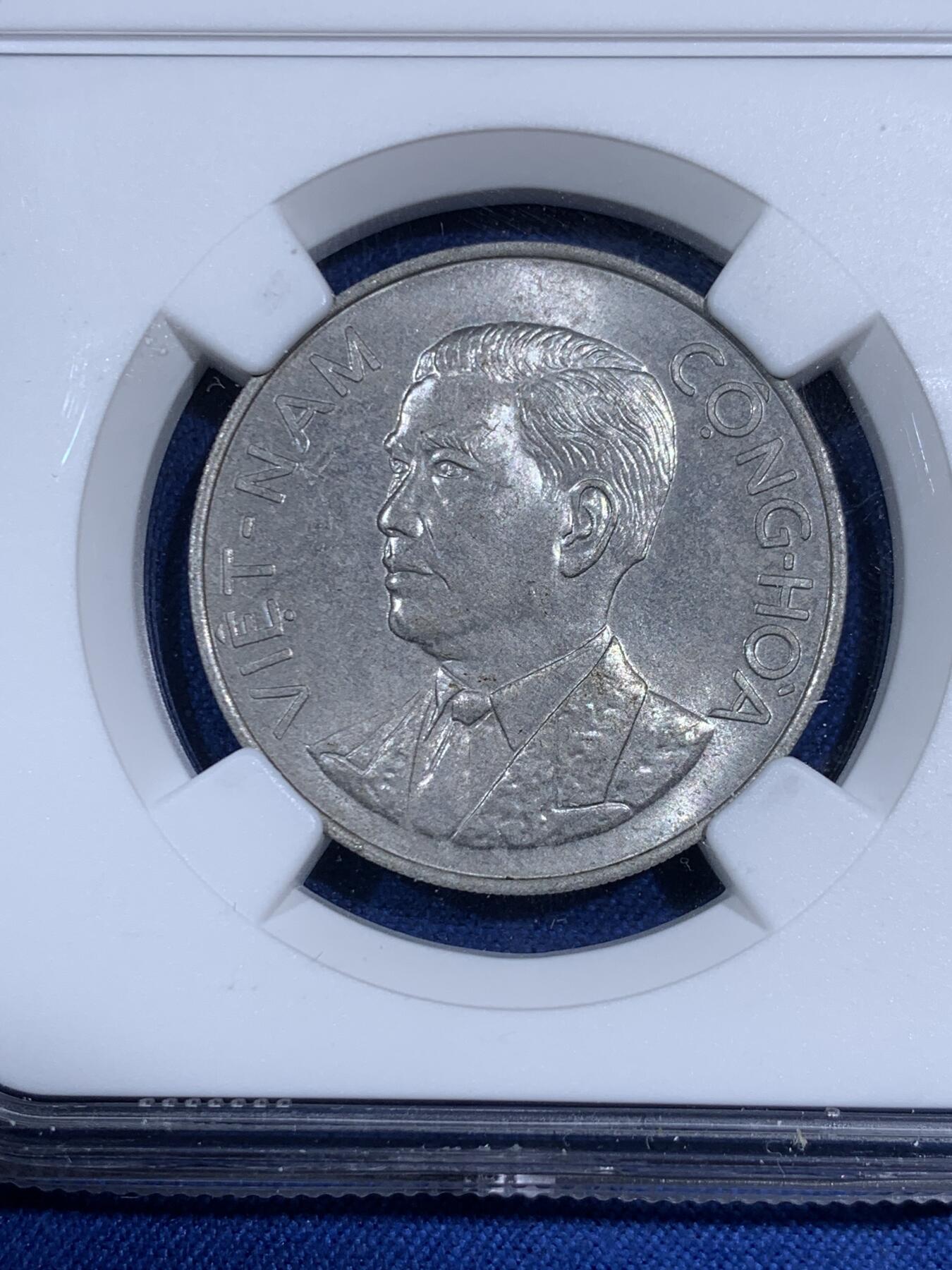 《竞宝斋》第474场 周日，周一 2场连拍 （全场包邮）欢迎送拍 NGC MS62 越南1963年吴庭艳头像50苏 好品铝币少见