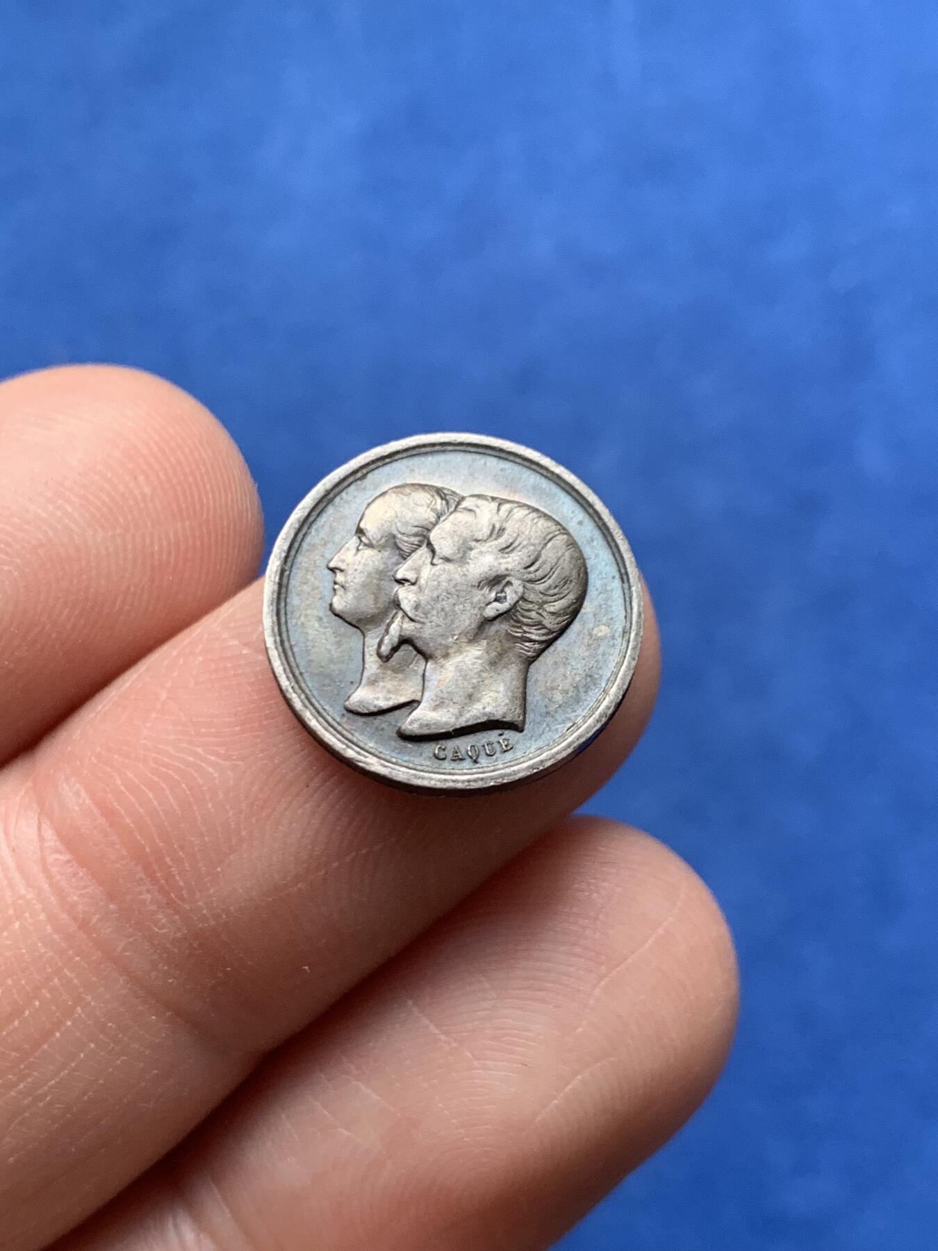 《竞宝斋》第474场 周日，周一 2场连拍 （全场包邮）欢迎送拍 法国1856年拿破仑四世洗礼纪念银章，1.9克，15.7mm