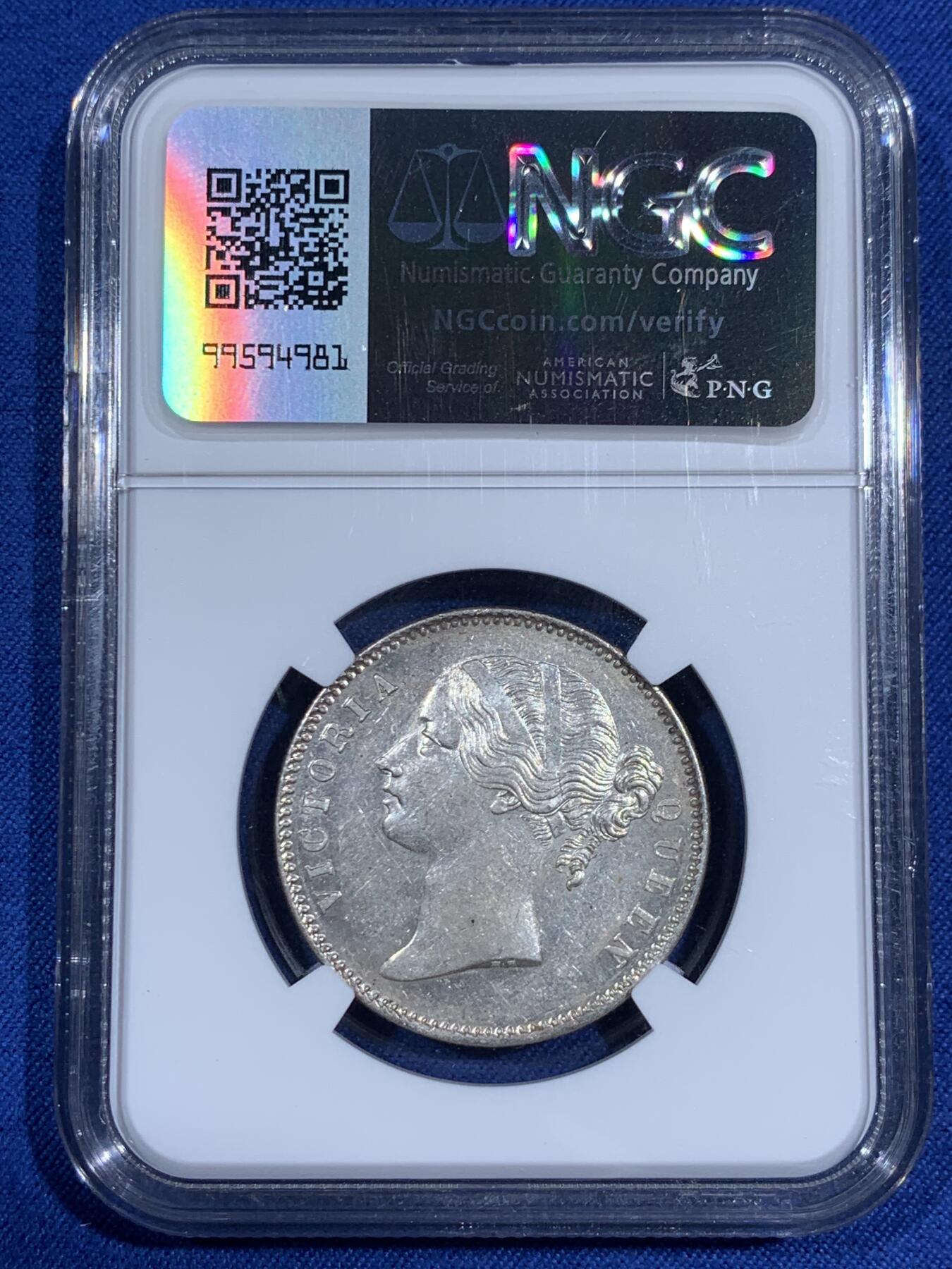 《竞宝斋》第474场 周日，周一 2场连拍 （全场包邮）欢迎送拍 NGC AU58 英属印度1840年维多利亚女王双辫1卢比银币