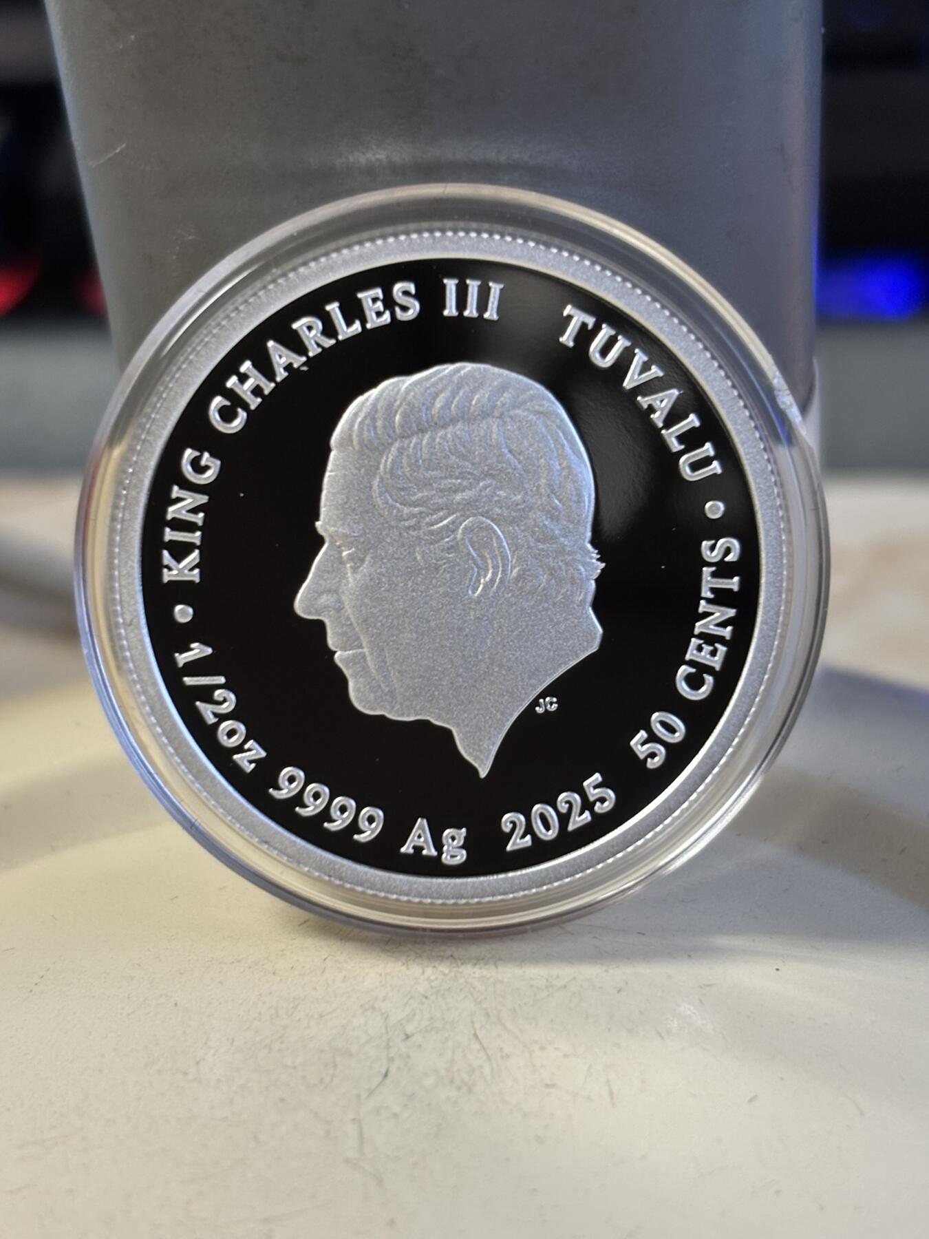 第195期拍卖 图瓦卢2025年中国生肖蛇宝宝彩银币北京币展特殊款（号码前300），999银，15.55克，发行7500枚