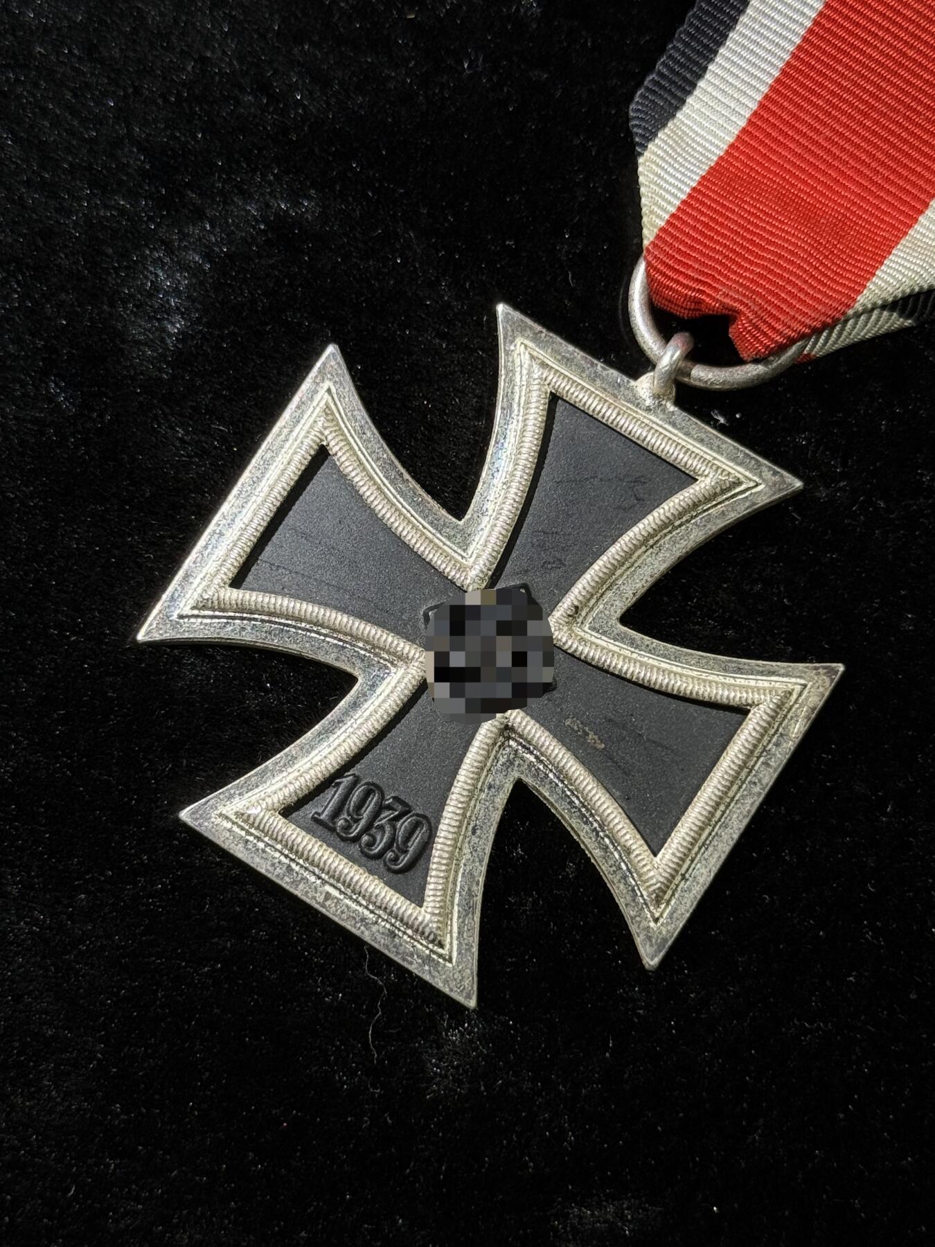 戎马世界章牌大赏，第112期 德国二战二级铁十字勋章