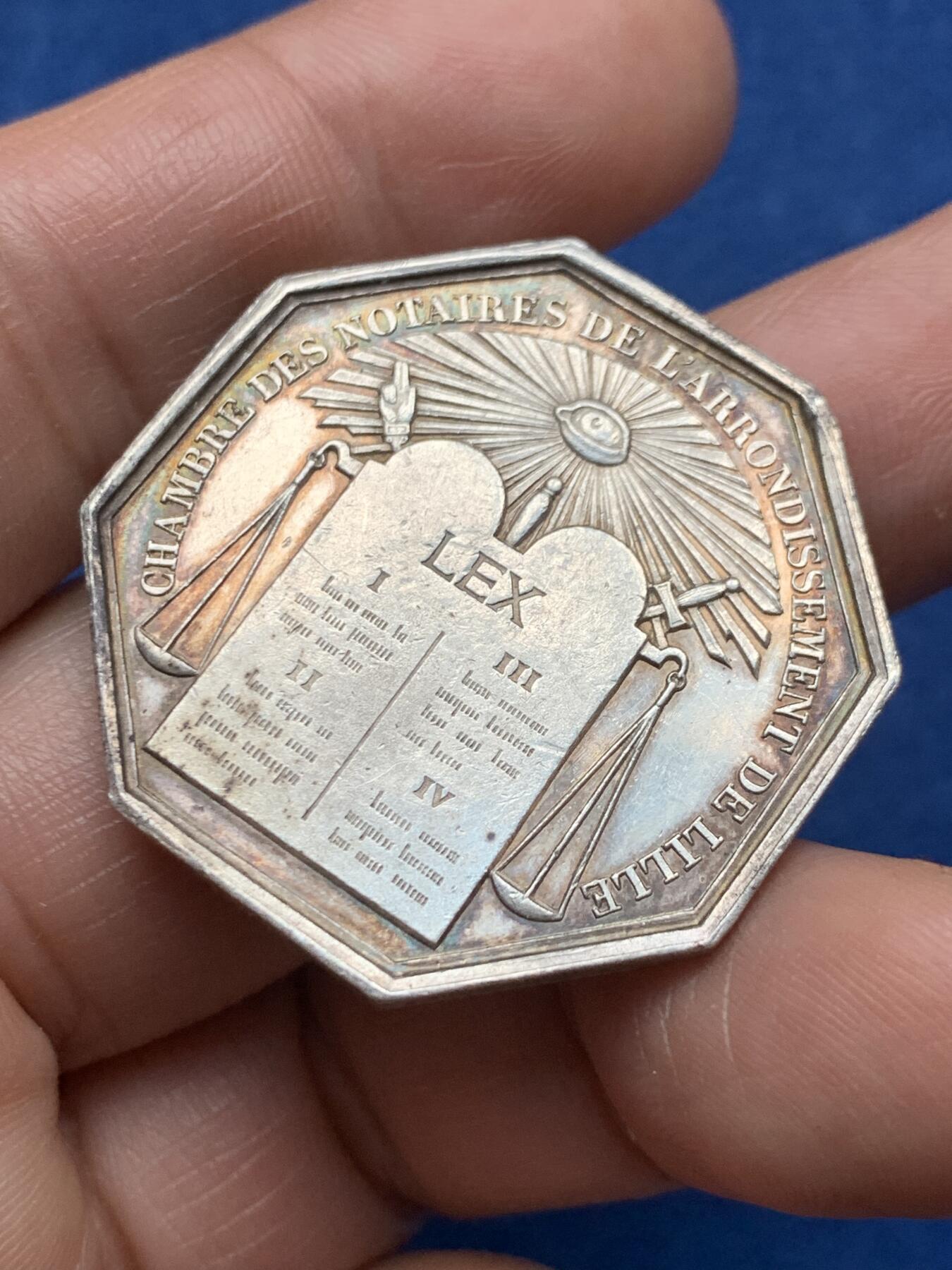 《竞宝斋》第474场 周日，周一 2场连拍 （全场包邮）欢迎送拍 法国里尔公证处八角银质代币 菲利普一世头像 18.7克 34.8mm 船首银标