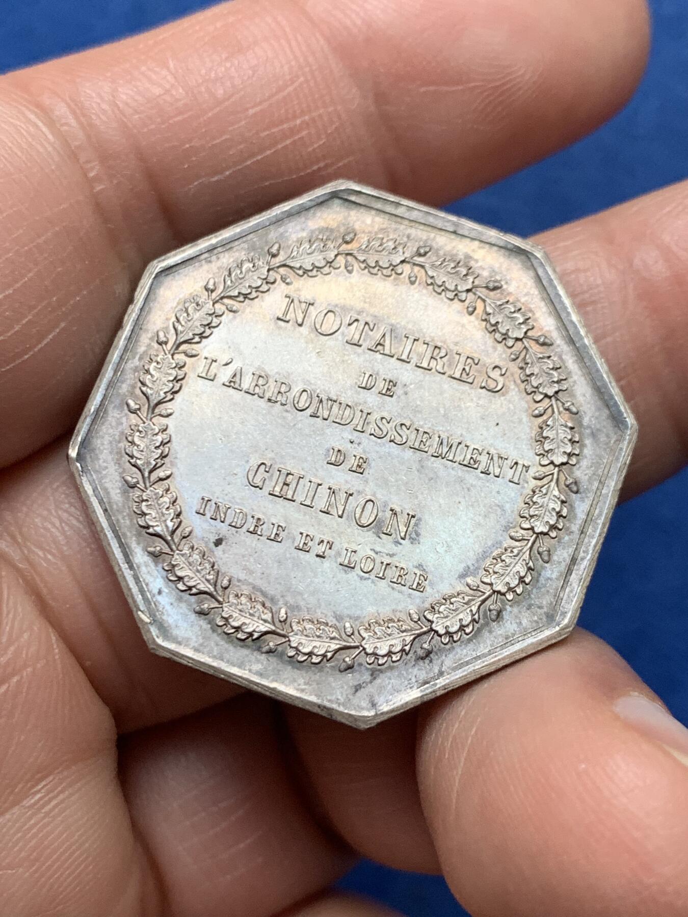 《竞宝斋》第474场 周日，周一 2场连拍 （全场包邮）欢迎送拍 法国希农公证人协会八角银质代币，丰饶角1ARGENT，12.9克，32mm