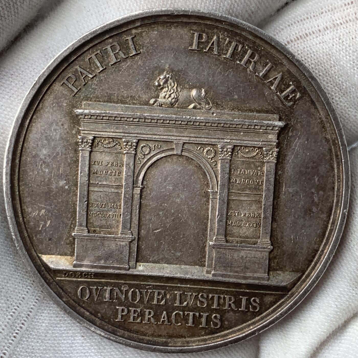 掌中浮雕-藏着的欧洲第056场  1824年巴伐利亚国王马克西米利安一世登基25周年纪念银章，47.5mm，43.8g